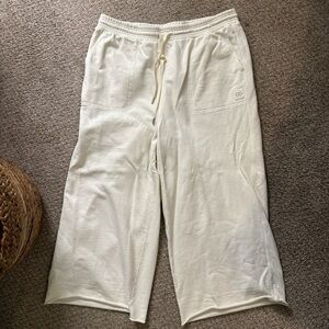 Soft White cropped Lounge Pants